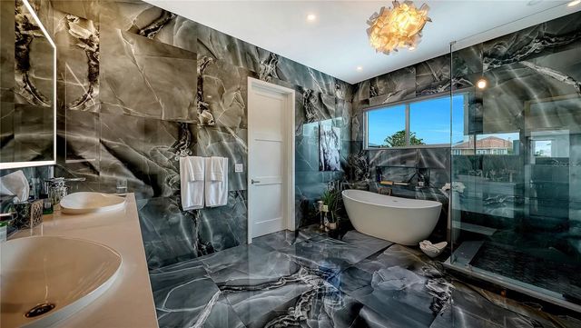 7689 COVE TERRACE, Sarasota, FL 34231