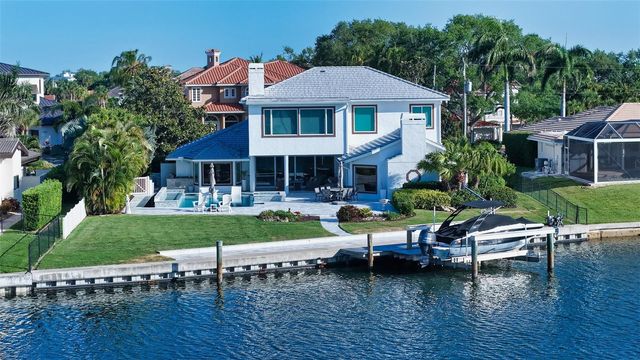 7689 COVE TERRACE, Sarasota, FL 34231