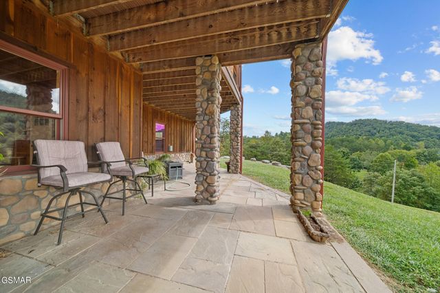 4769 Jones Cove Road, Cosby, TN 37722