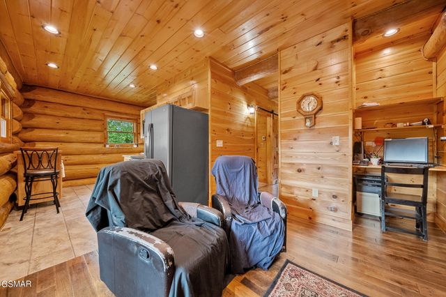 4769 Jones Cove Road, Cosby, TN 37722