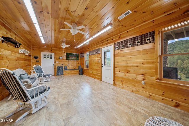 4769 Jones Cove Road, Cosby, TN 37722