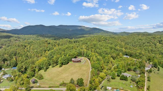 4769 Jones Cove Road, Cosby, TN 37722