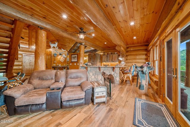 4769 Jones Cove Road, Cosby, TN 37722