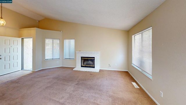 2825 Cashew St, Antioch, CA 94509