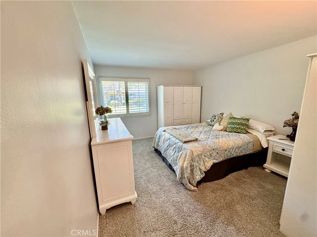 18 Via Castilla C, Laguna Woods, CA 92637