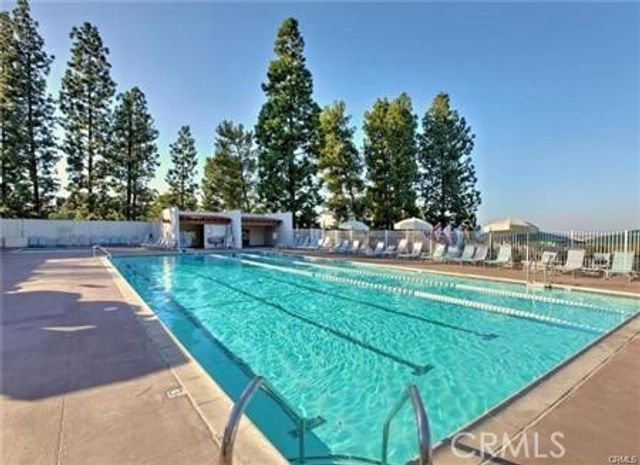 18 Via Castilla C, Laguna Woods, CA 92637