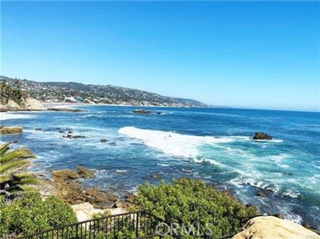 18 Via Castilla C, Laguna Woods, CA 92637