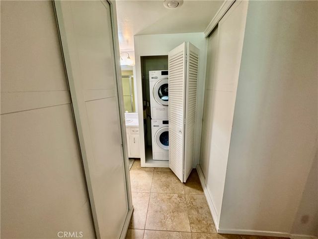 18 Via Castilla C, Laguna Woods, CA 92637