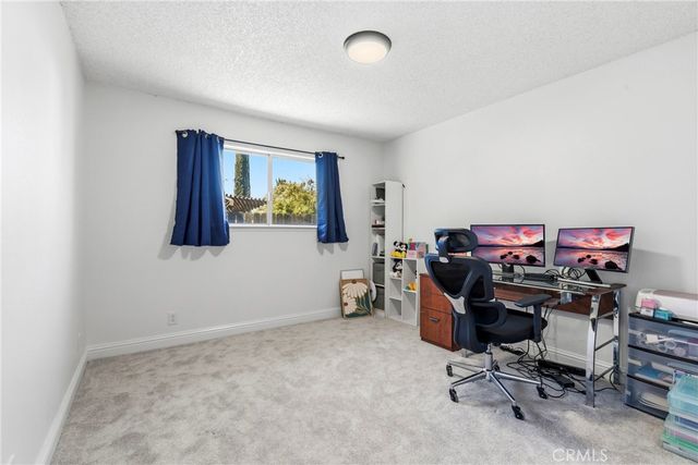 1975 E Alexander, Merced, CA 95340