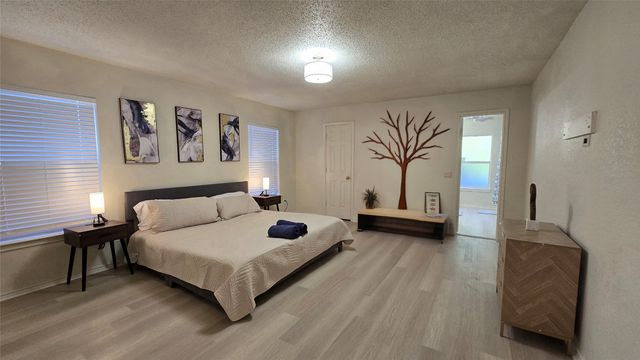 5256 Chessie Circle, Haltom City, TX 76137