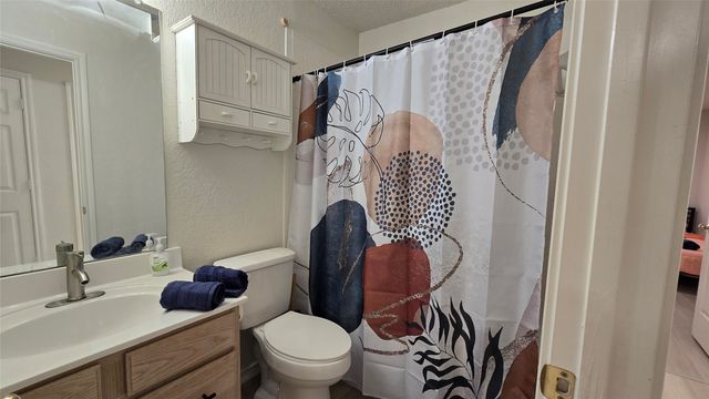 5256 Chessie Circle, Haltom City, TX 76137