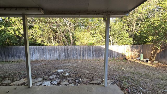 5256 Chessie Circle, Haltom City, TX 76137