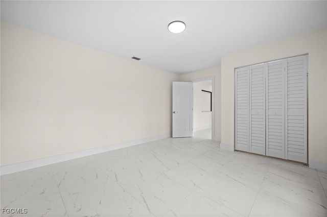 14725 Kimberly LN, Fort Myers, FL 33908