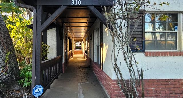 310 BAYSHORE BOULEVARD 104, Clearwater, FL 33759