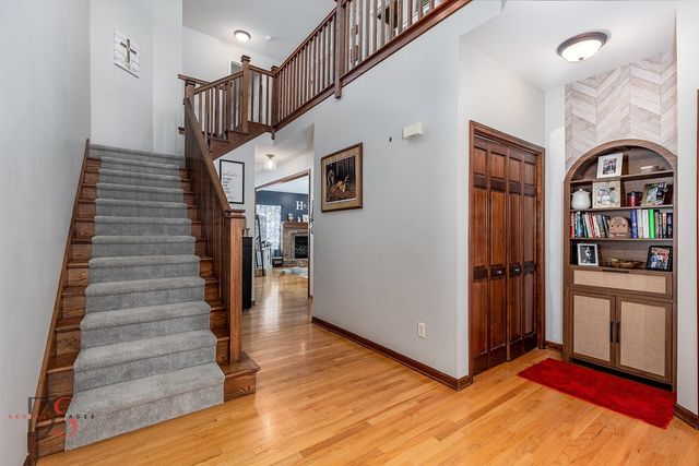 597 Redhorse Court, Yorkville, IL 60560