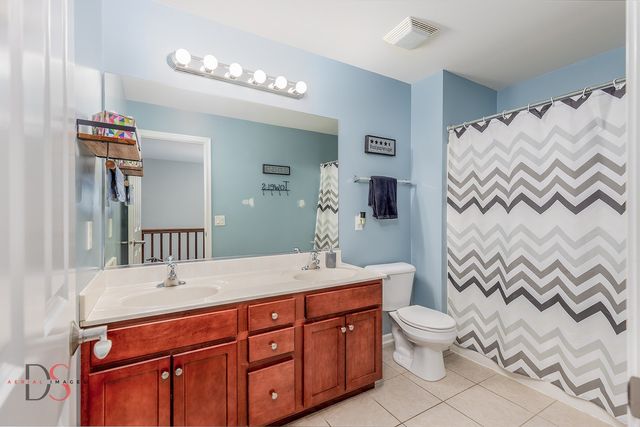 597 Redhorse Court, Yorkville, IL 60560