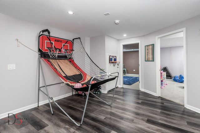 597 Redhorse Court, Yorkville, IL 60560