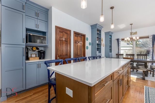 597 Redhorse Court, Yorkville, IL 60560