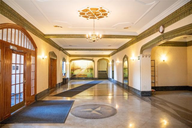 60 W Broad St 2M, Mount Vernon, NY 10552