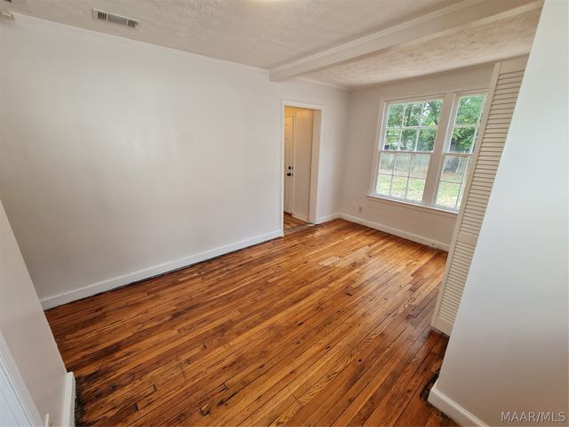 2113 BREWTON Street, Montgomery, AL 36107