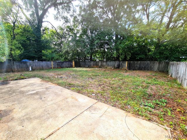 2113 BREWTON Street, Montgomery, AL 36107