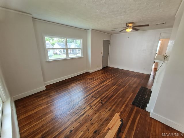 2113 BREWTON Street, Montgomery, AL 36107