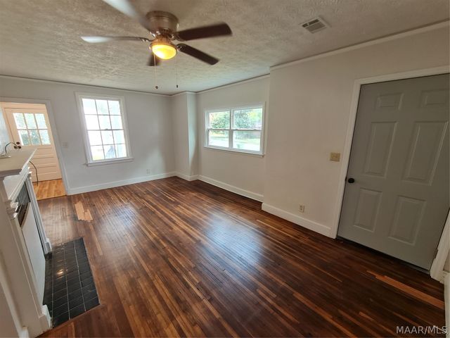 2113 BREWTON Street, Montgomery, AL 36107