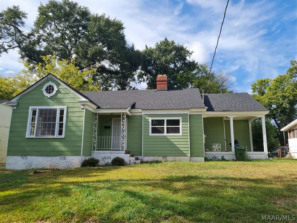 2113 BREWTON Street, Montgomery, AL 36107