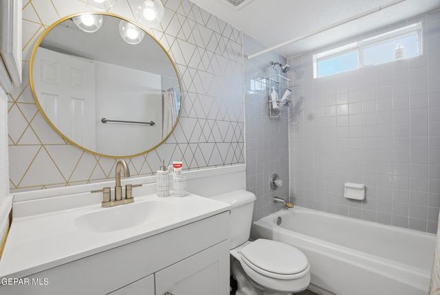 7117 Night Hawk Drive, El Paso, TX 79912