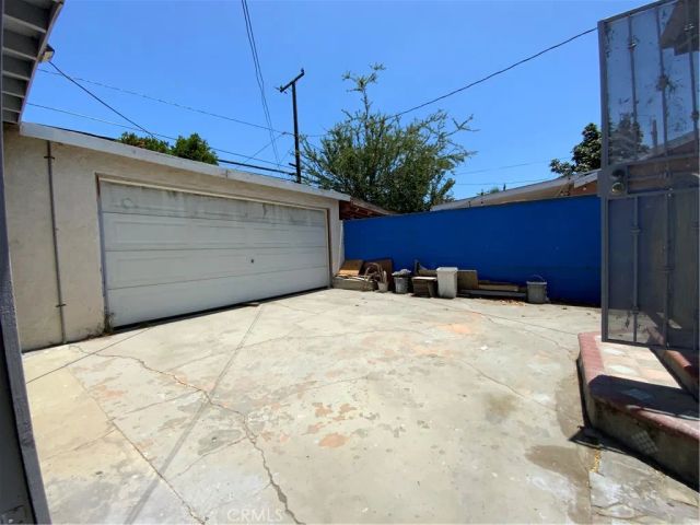6350 Myrtle Avenue, Long Beach, CA 90805