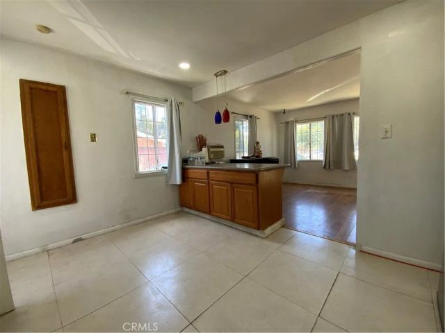 6350 Myrtle Avenue, Long Beach, CA 90805