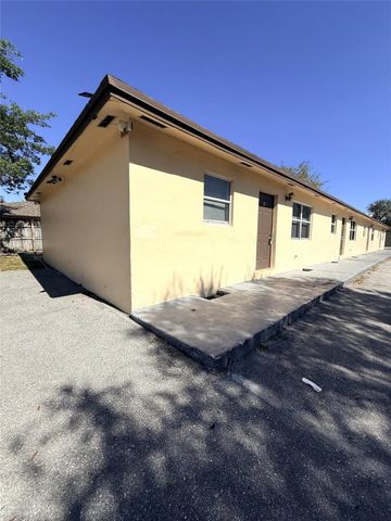 2721 Avenue D4, Riviera Beach, FL 33404