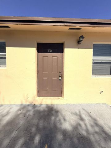 2721 Avenue D4, Riviera Beach, FL 33404