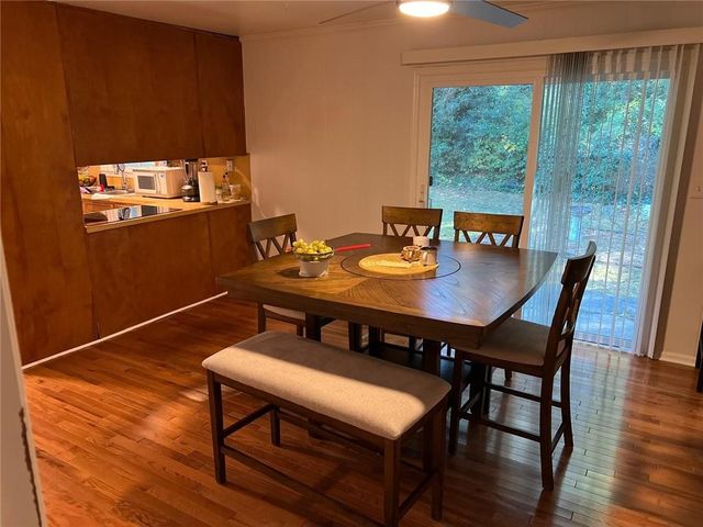 2467 Woodside Way, Atlanta, GA 30341