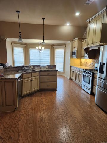 1310 Starfield Street, North Little Rock, AR 72116