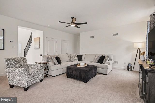 15 CANTERA WAY, Hanover, PA 17331