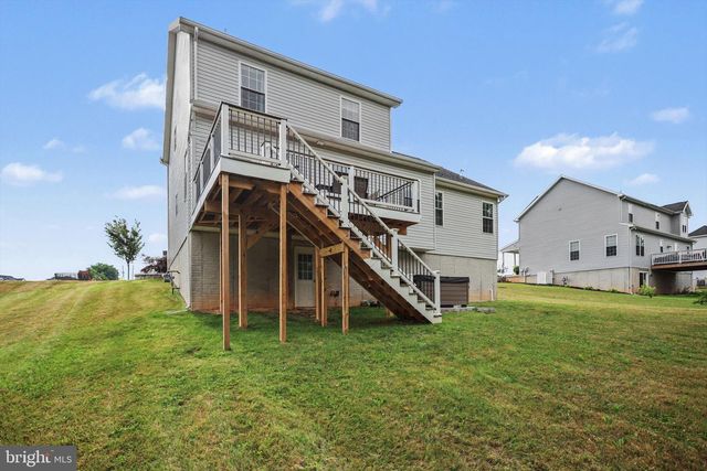 15 CANTERA WAY, Hanover, PA 17331