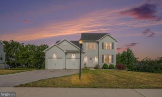 15 CANTERA WAY, Hanover, PA 17331