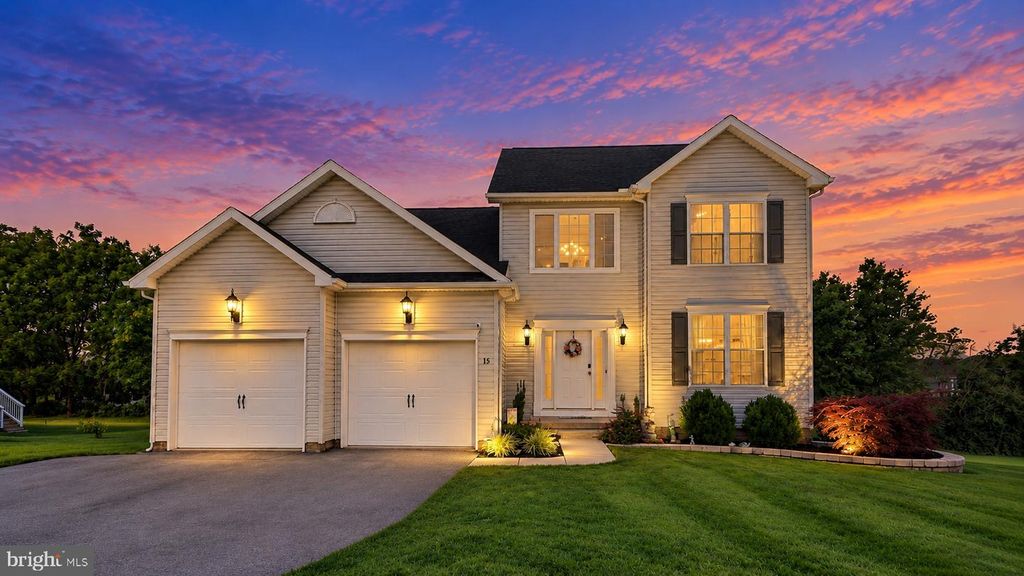 15 CANTERA WAY, Hanover, PA 17331