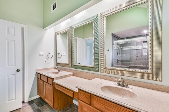 16802 Hartwood Way, Houston, TX 77058