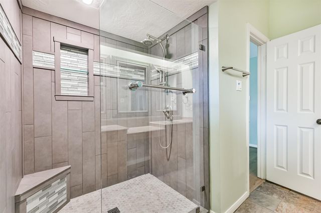 16802 Hartwood Way, Houston, TX 77058