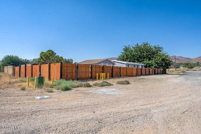 1120 Harold Ash Avenue, Palmdale, CA 93550