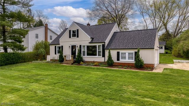 132 Atterbury Boulevard, Hudson, OH 44236