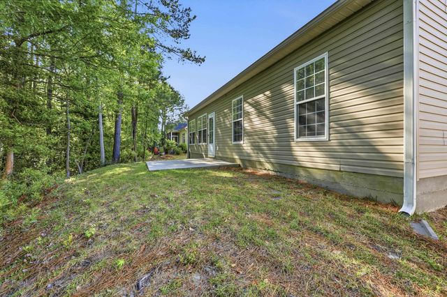 425 Cypress View Ave., Little River, SC 29566