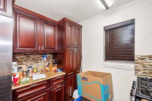 4415 W Bayshore Drive, Bacliff, TX 77518
