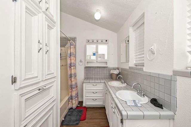 4415 W Bayshore Drive, Bacliff, TX 77518