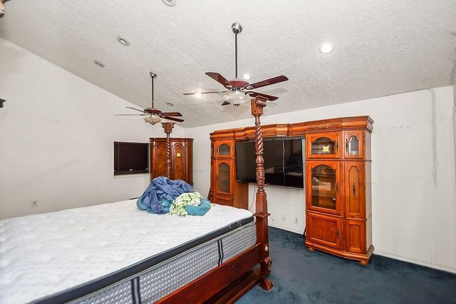 4415 W Bayshore Drive, Bacliff, TX 77518