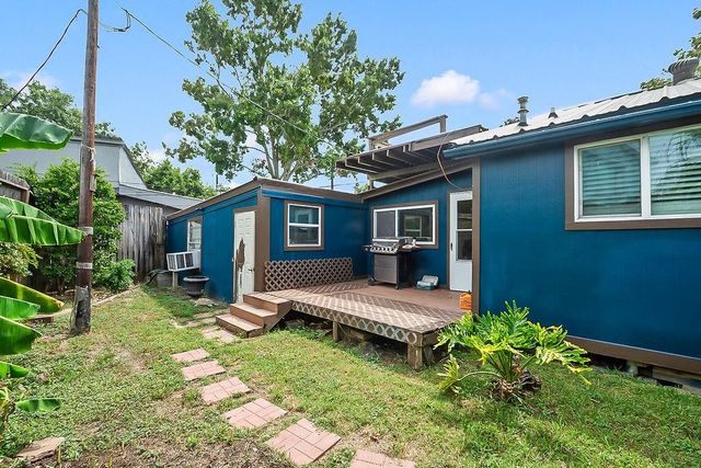 4415 W Bayshore Drive, Bacliff, TX 77518