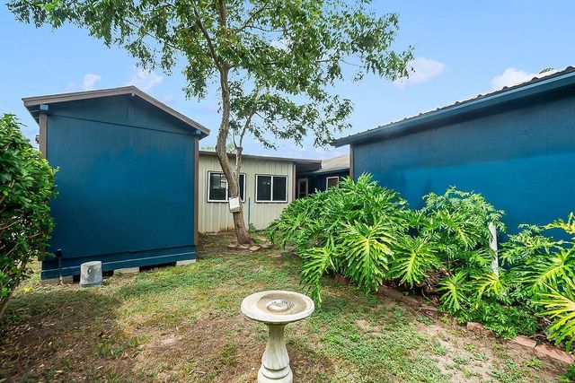 4415 W Bayshore Drive, Bacliff, TX 77518
