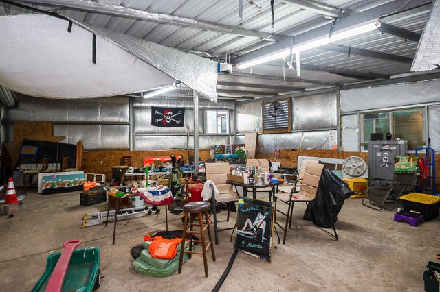 4415 W Bayshore Drive, Bacliff, TX 77518